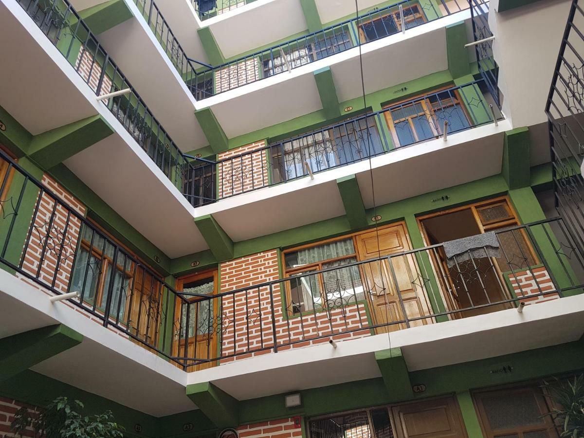 Hostel Buen Descanso 수크레 외부 사진