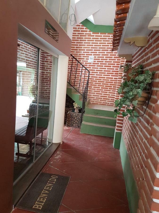 Hostel Buen Descanso 수크레 외부 사진