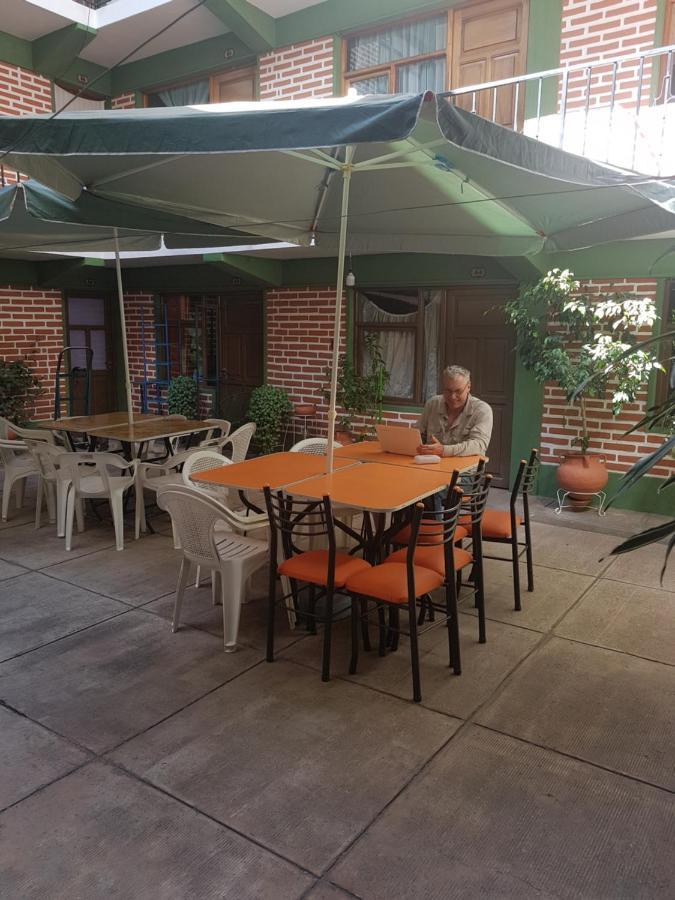 Hostel Buen Descanso 수크레 외부 사진