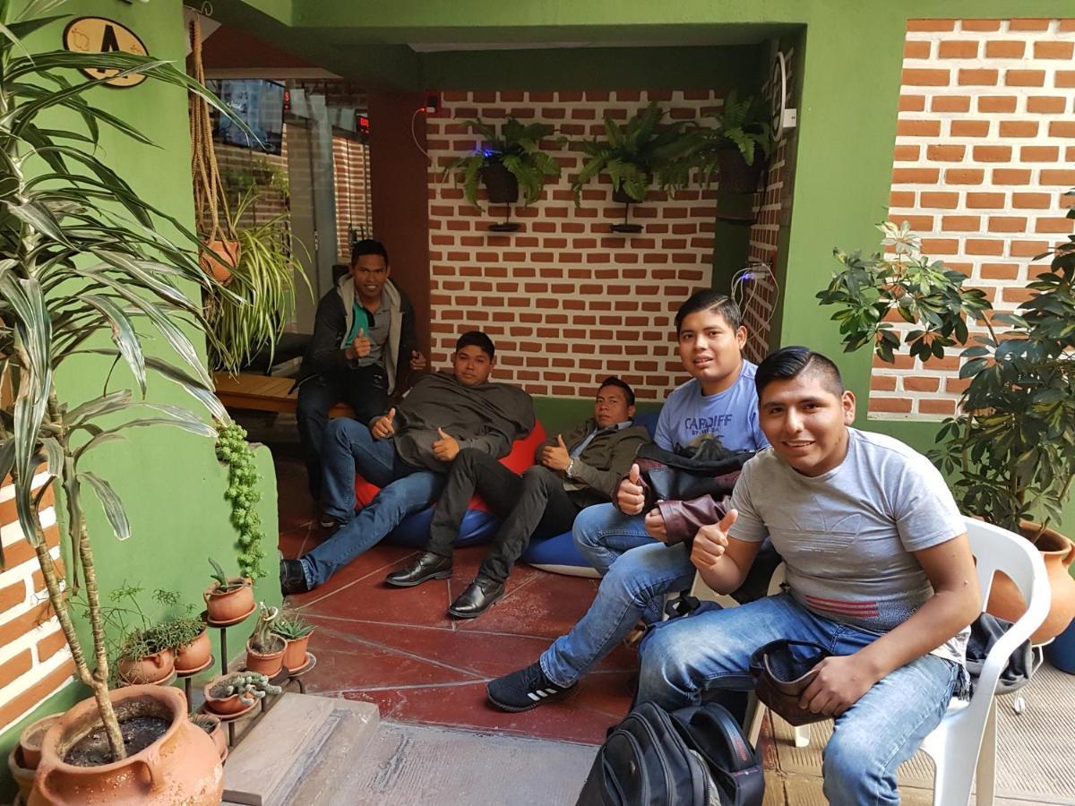 Hostel Buen Descanso 수크레 외부 사진