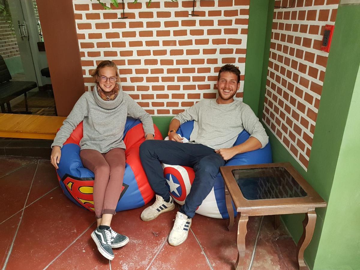 Hostel Buen Descanso 수크레 외부 사진